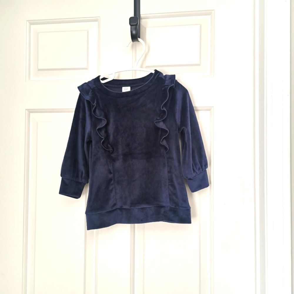 BNWT Gap velvet sweater size 18-24 m